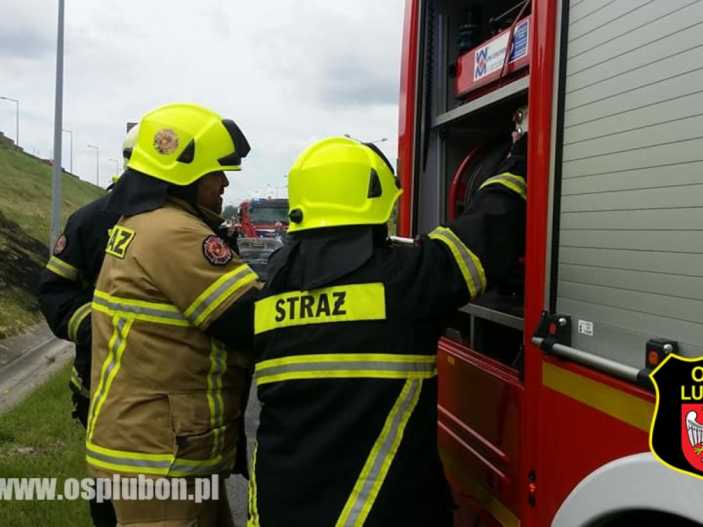 Spłonął samochód na A2