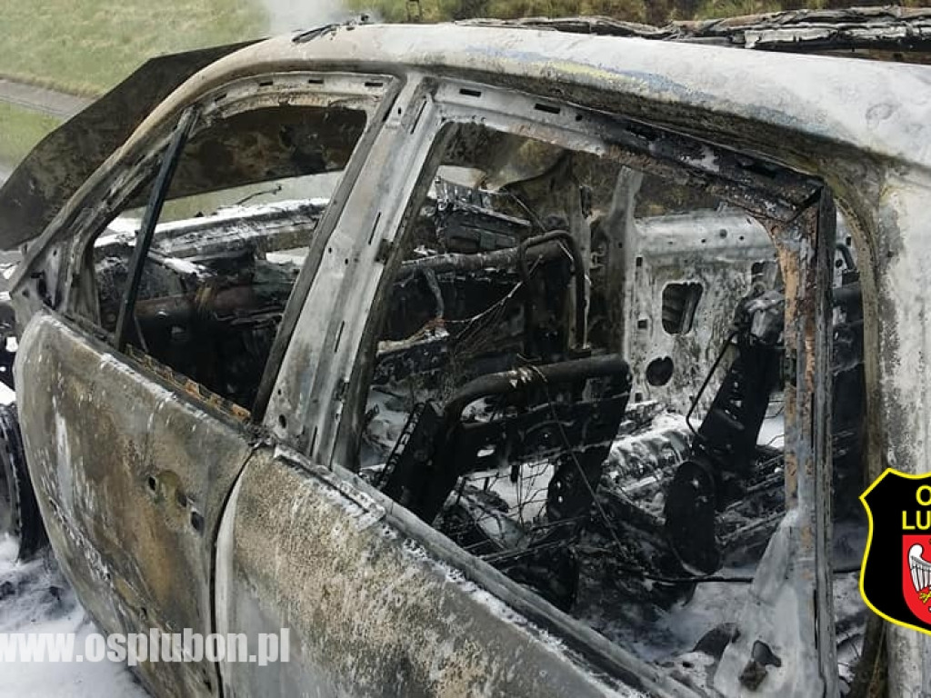 Spłonął samochód na A2
