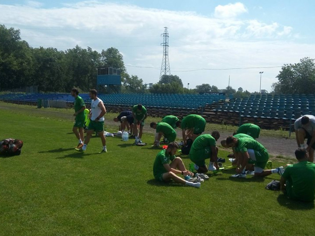 Rywal Lecha Poznań nocuje i trenuje w Luboniu