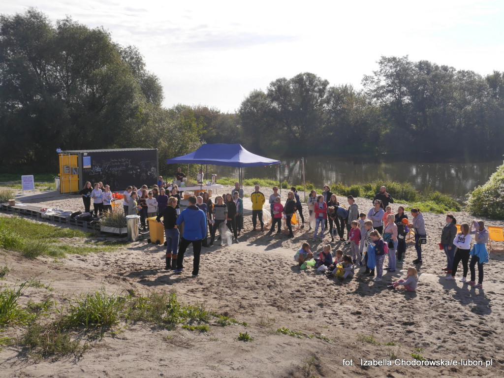 Wspólnie posprzątali brzeg Warty