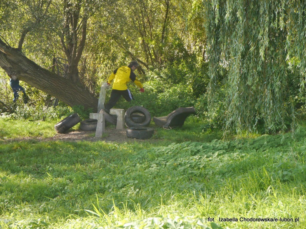 Wspólnie posprzątali brzeg Warty