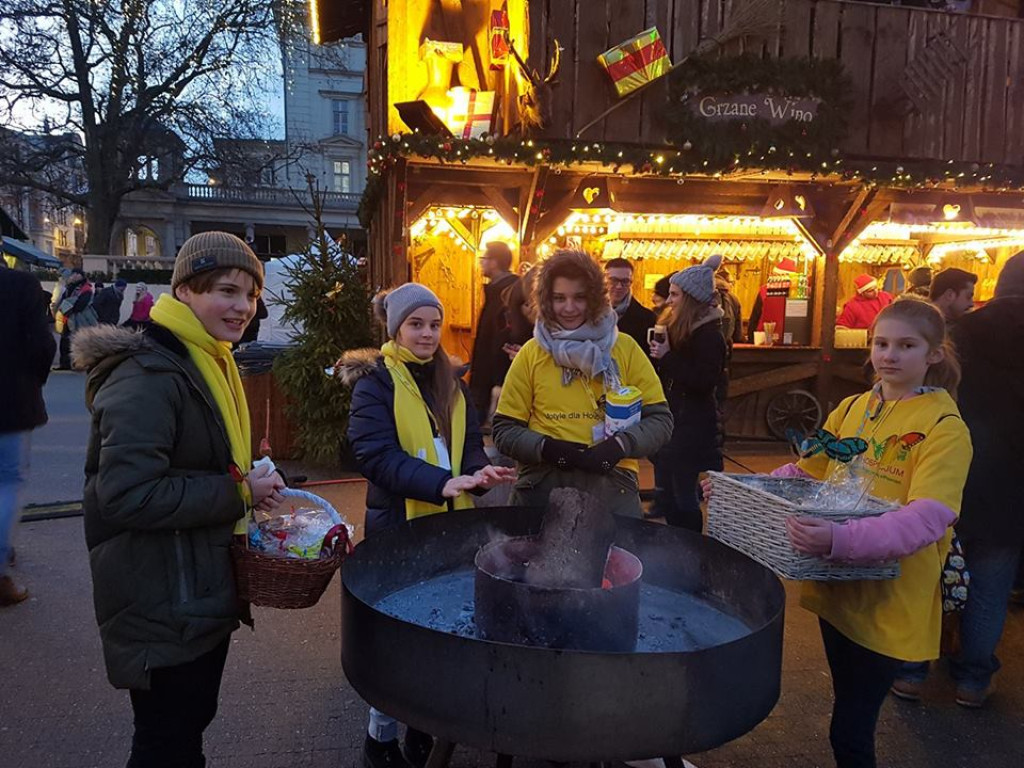 Motyli Wolontariat uczniów z SP3 dla Hospicjum Palium