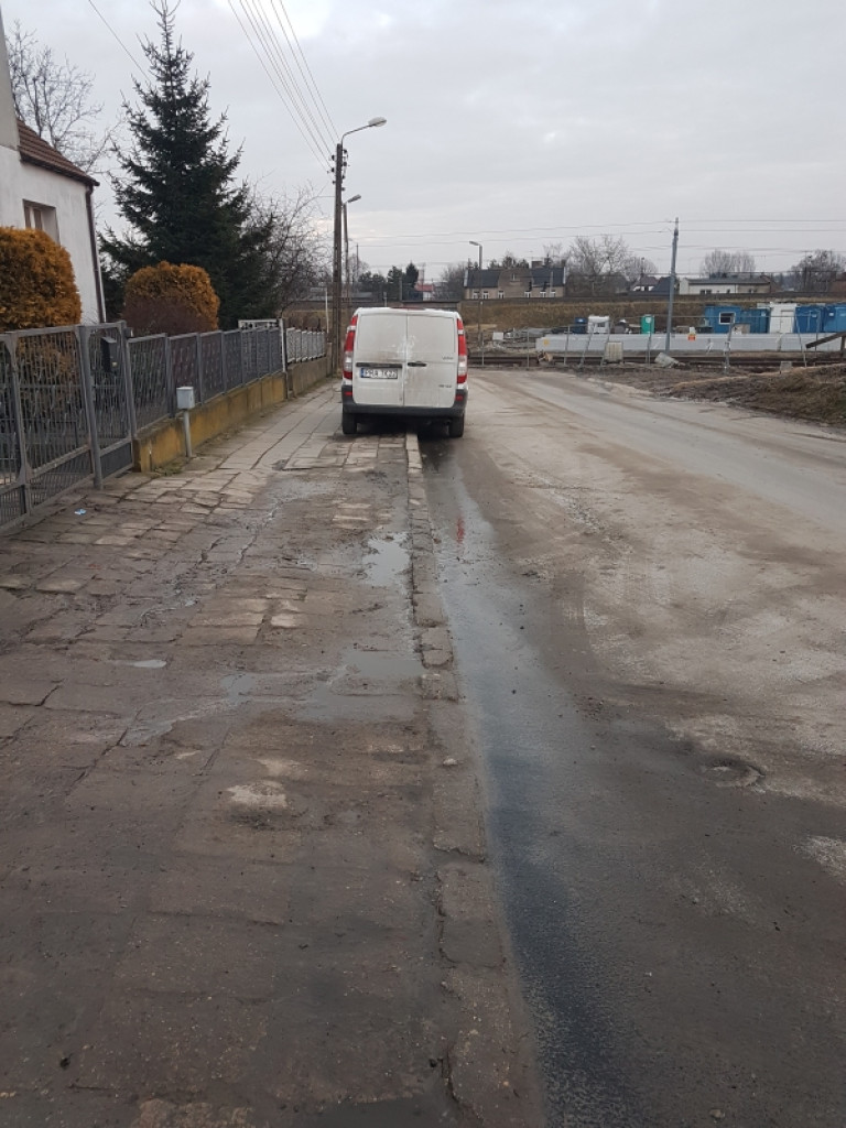 Problem na ulicy Podgórnej - list do redakcji [odpowiedź z UML]