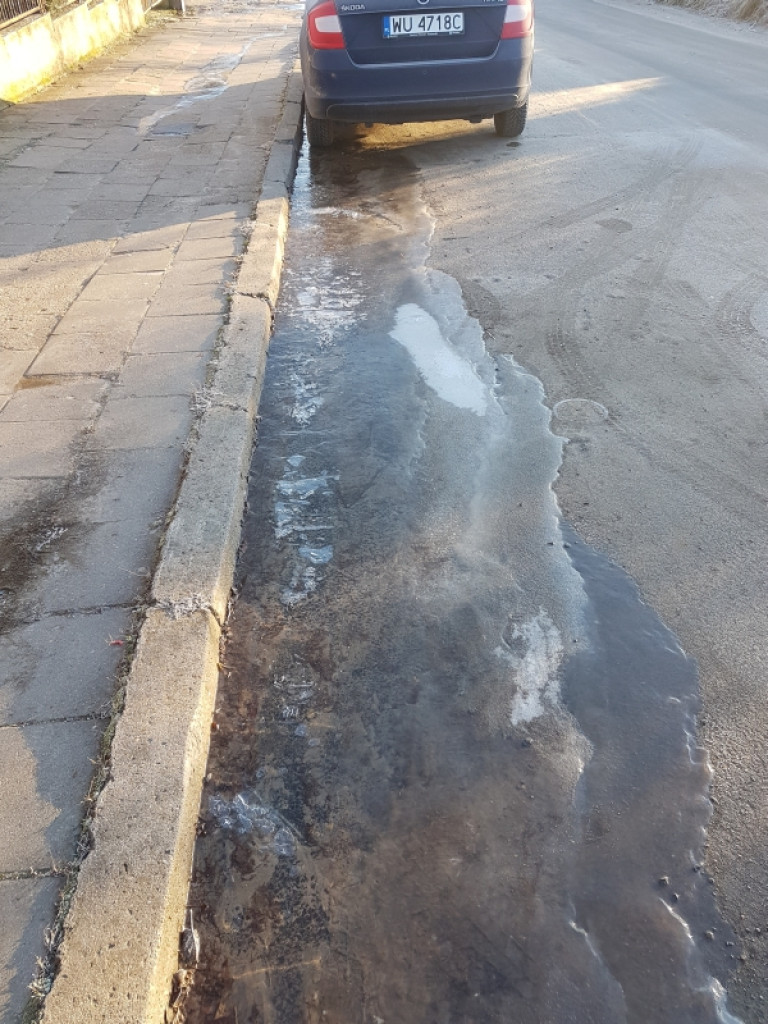 Problem na ulicy Podgórnej - list do redakcji [odpowiedź z UML]