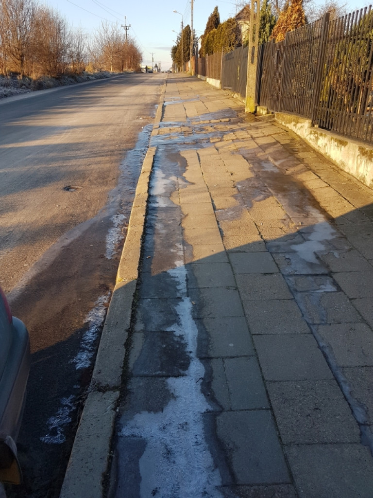 Problem na ulicy Podgórnej - list do redakcji [odpowiedź z UML]