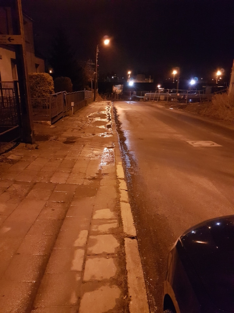 Problem na ulicy Podgórnej - list do redakcji [odpowiedź z UML]