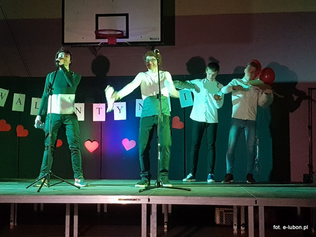 Duża dawka humoru, czyli Koncert Walentynkowy w SP3