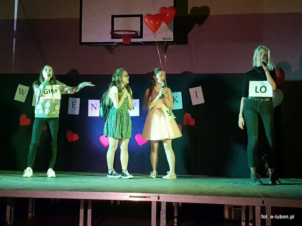 Duża dawka humoru, czyli Koncert Walentynkowy w SP3