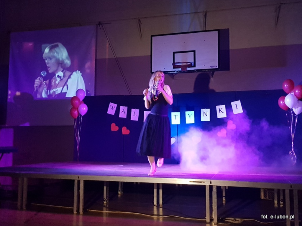 Duża dawka humoru, czyli Koncert Walentynkowy w SP3