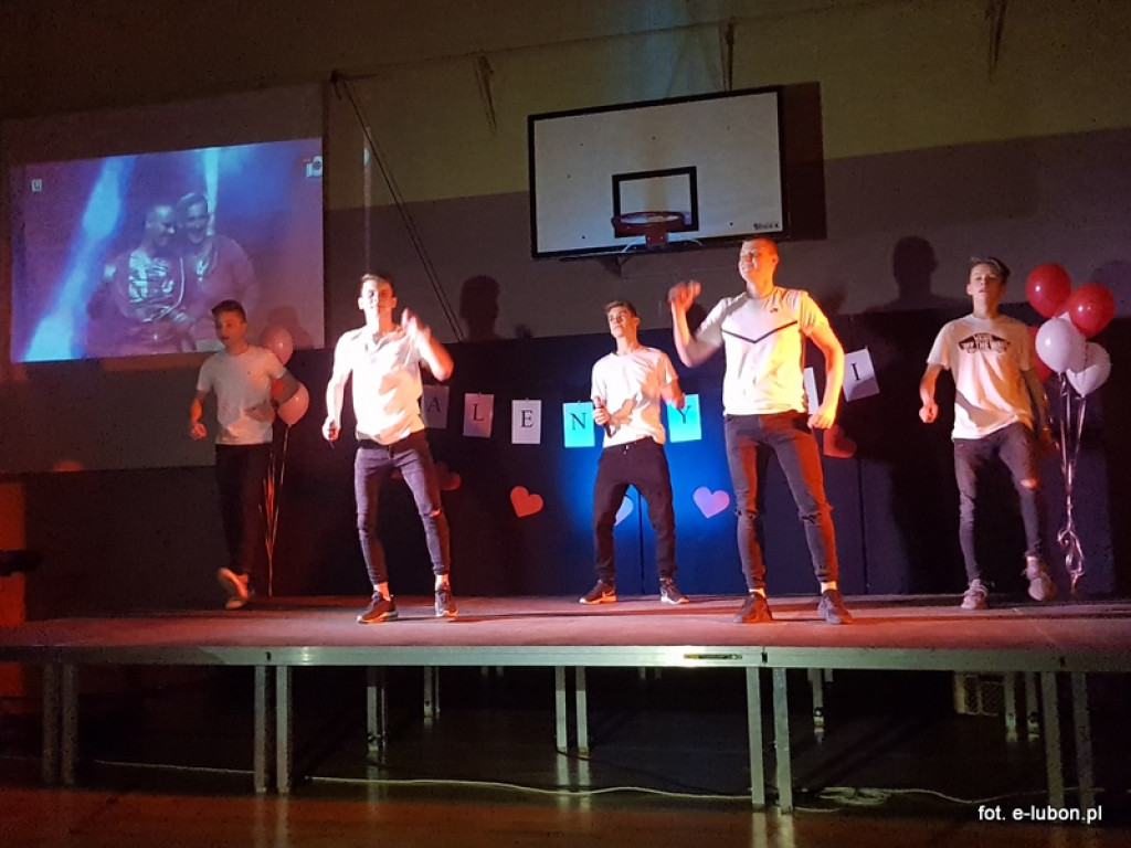 Duża dawka humoru, czyli Koncert Walentynkowy w SP3