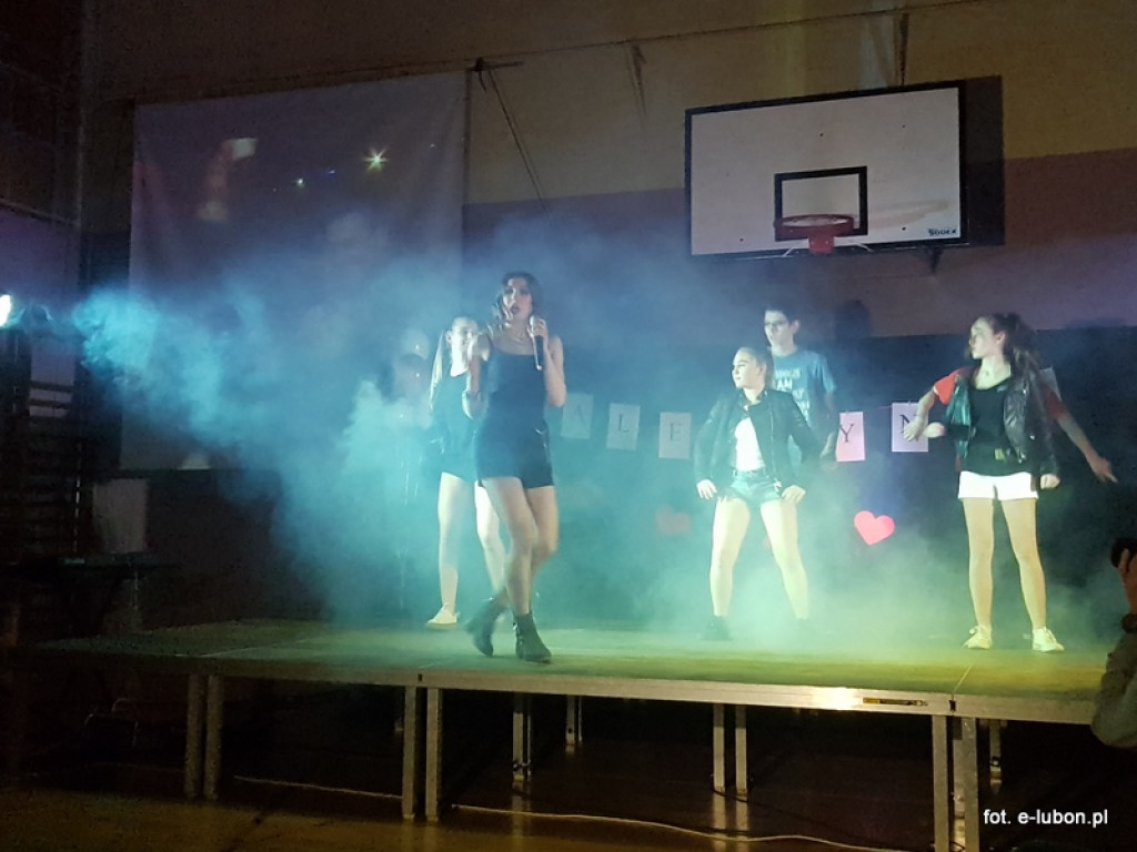 Duża dawka humoru, czyli Koncert Walentynkowy w SP3