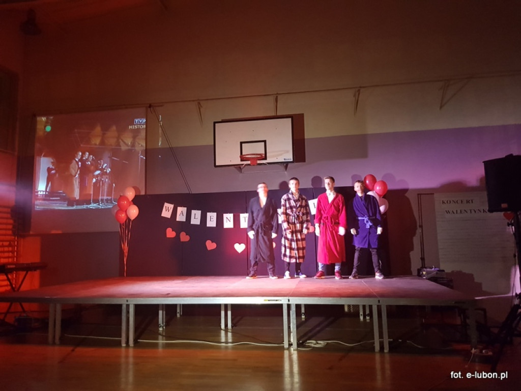 Duża dawka humoru, czyli Koncert Walentynkowy w SP3