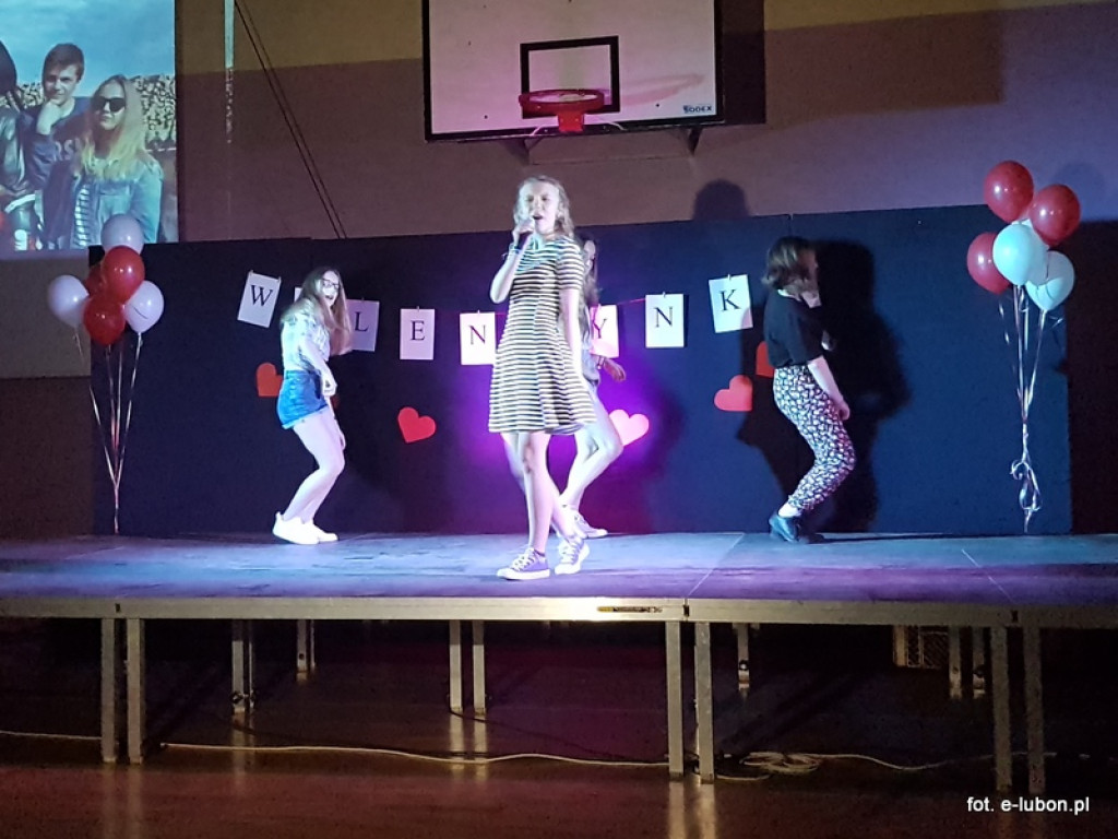 Duża dawka humoru, czyli Koncert Walentynkowy w SP3