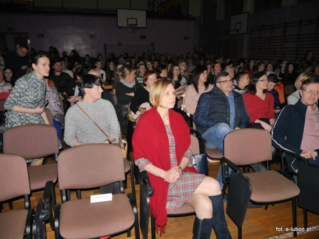 Duża dawka humoru, czyli Koncert Walentynkowy w SP3