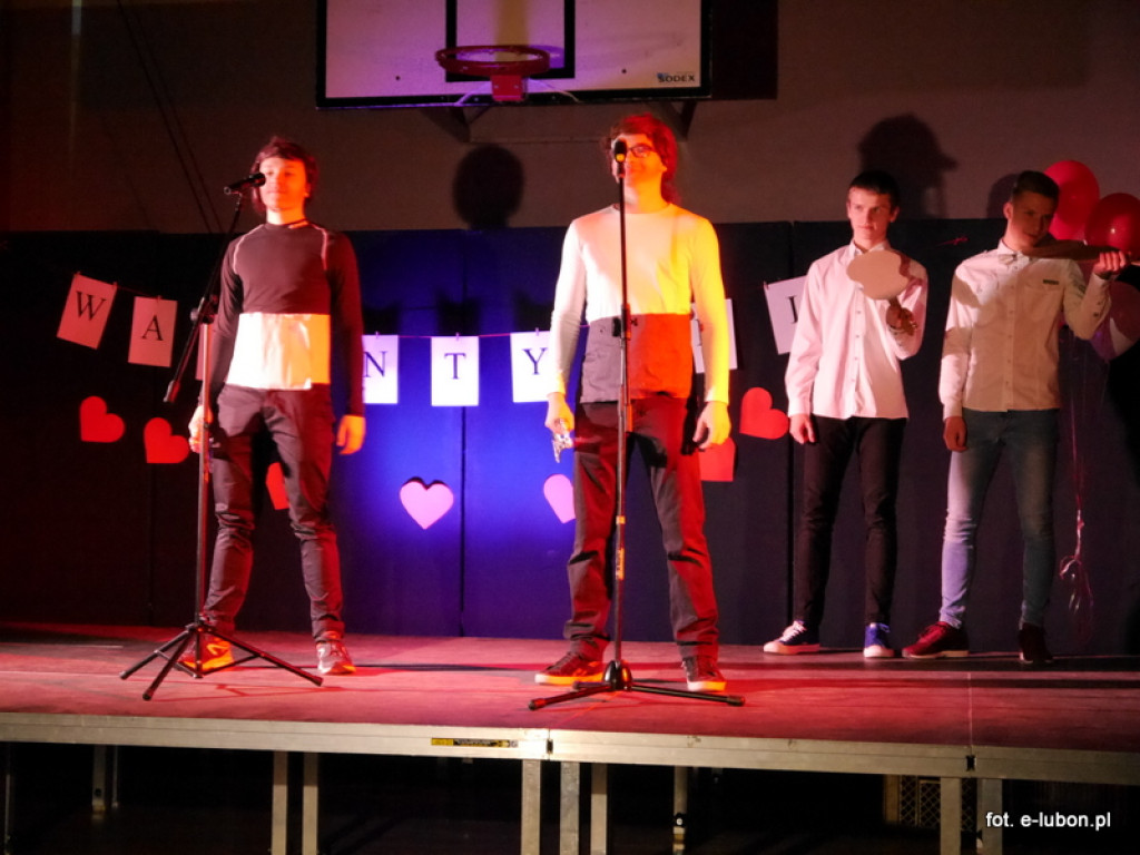 Duża dawka humoru, czyli Koncert Walentynkowy w SP3