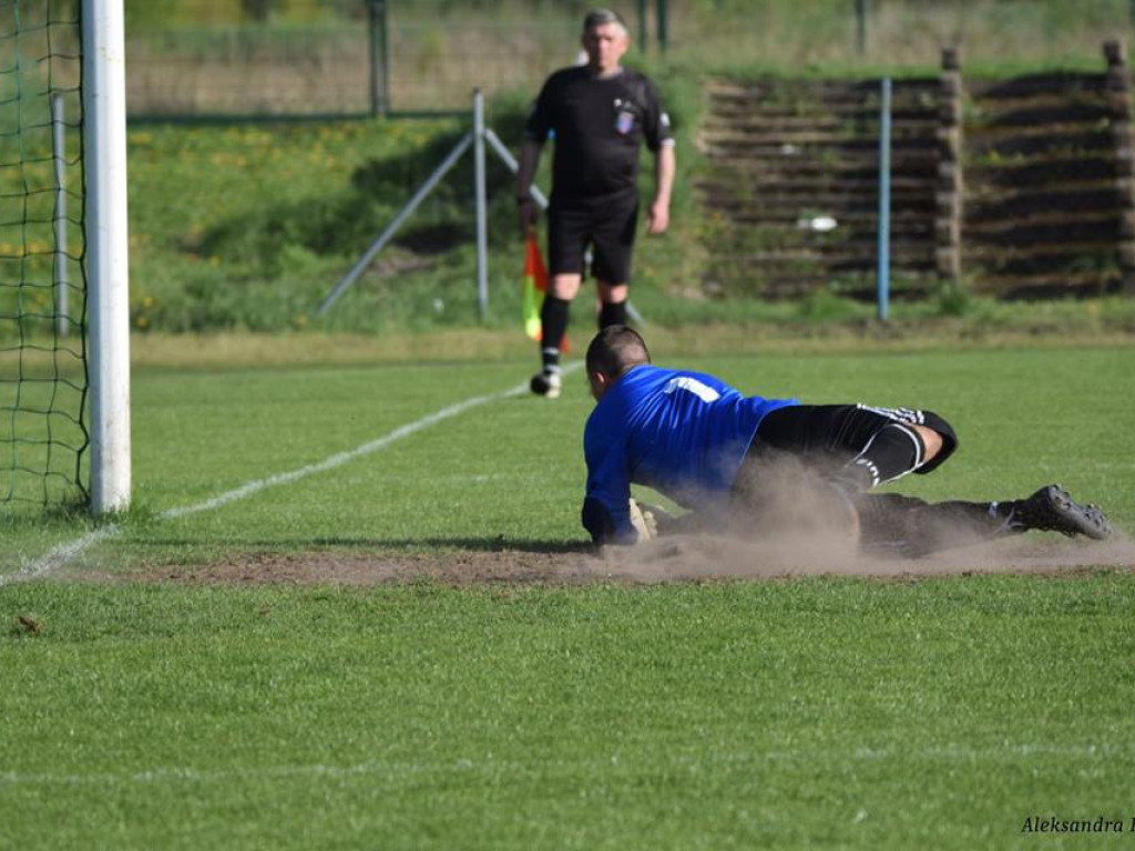 Pogrom Luboń gubi 3 punkty