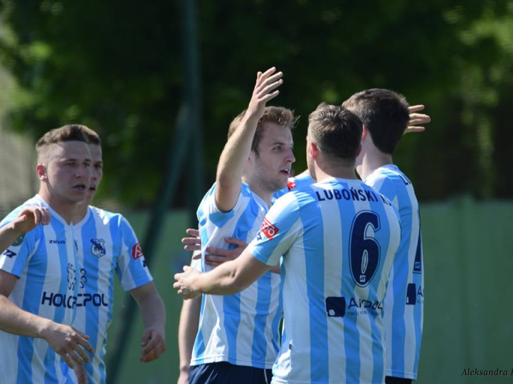 Z piekła do nieba - Luboński i Stella wygrywa