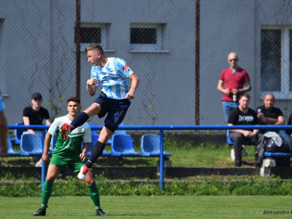 Z piekła do nieba - Luboński i Stella wygrywa