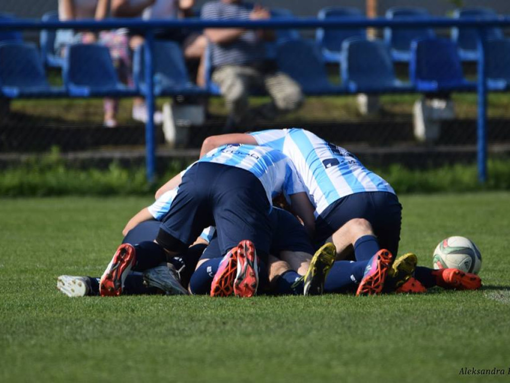 Z piekła do nieba - Luboński i Stella wygrywa