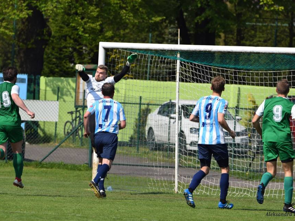 Z piekła do nieba - Luboński i Stella wygrywa