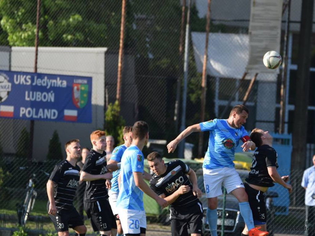 Luboński i Stella przegrały