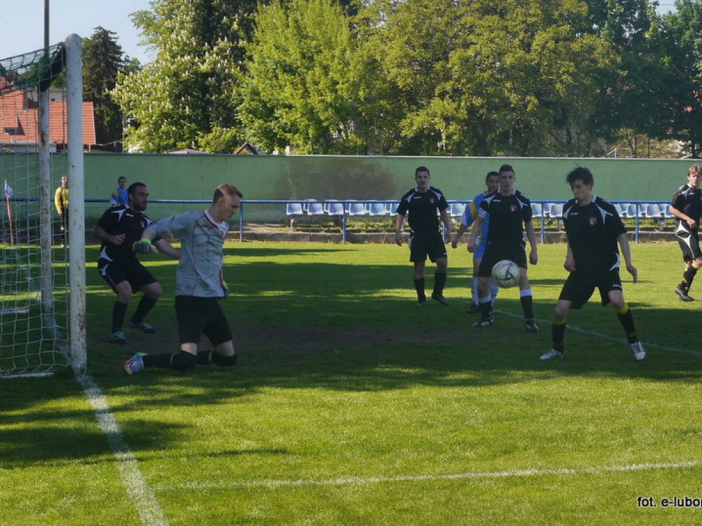 Pogrom wygrywa po horrorze