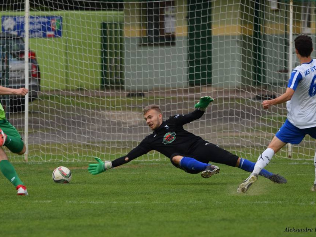 Luboński i Stella przegrały