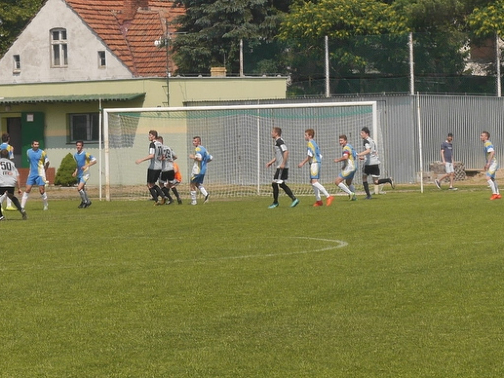 Pogrom gromi rywala, Stella remisuje, a Luboński przegrywa