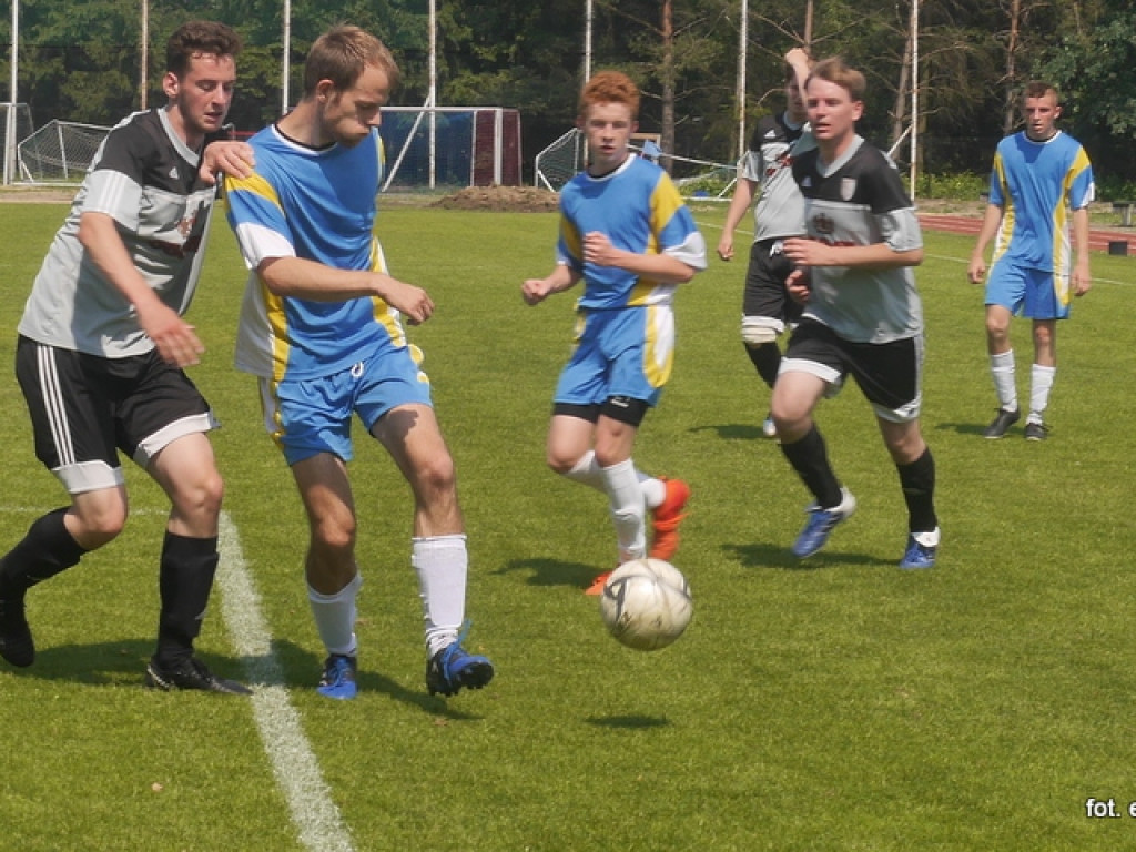 Pogrom gromi rywala, Stella remisuje, a Luboński przegrywa