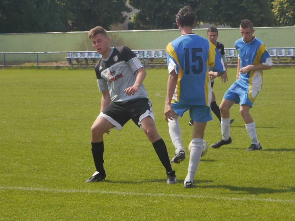 Pogrom gromi rywala, Stella remisuje, a Luboński przegrywa