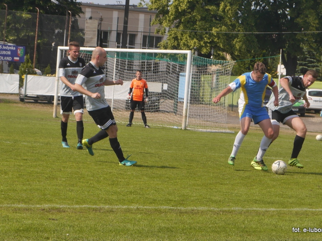 Pogrom gromi rywala, Stella remisuje, a Luboński przegrywa