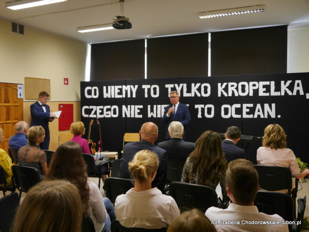 Historyczne rozpoczęcie roku w Zespole Szkół w Luboniu