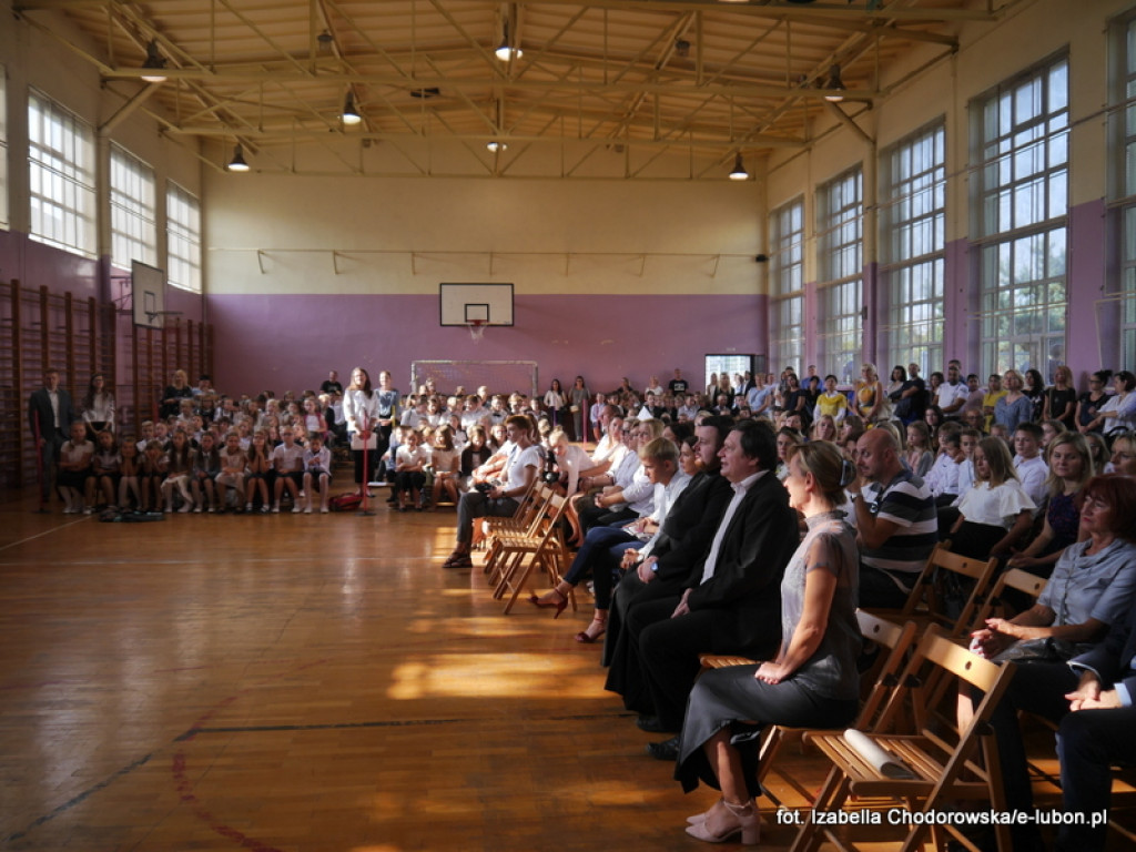 Historyczne rozpoczęcie roku w Zespole Szkół w Luboniu
