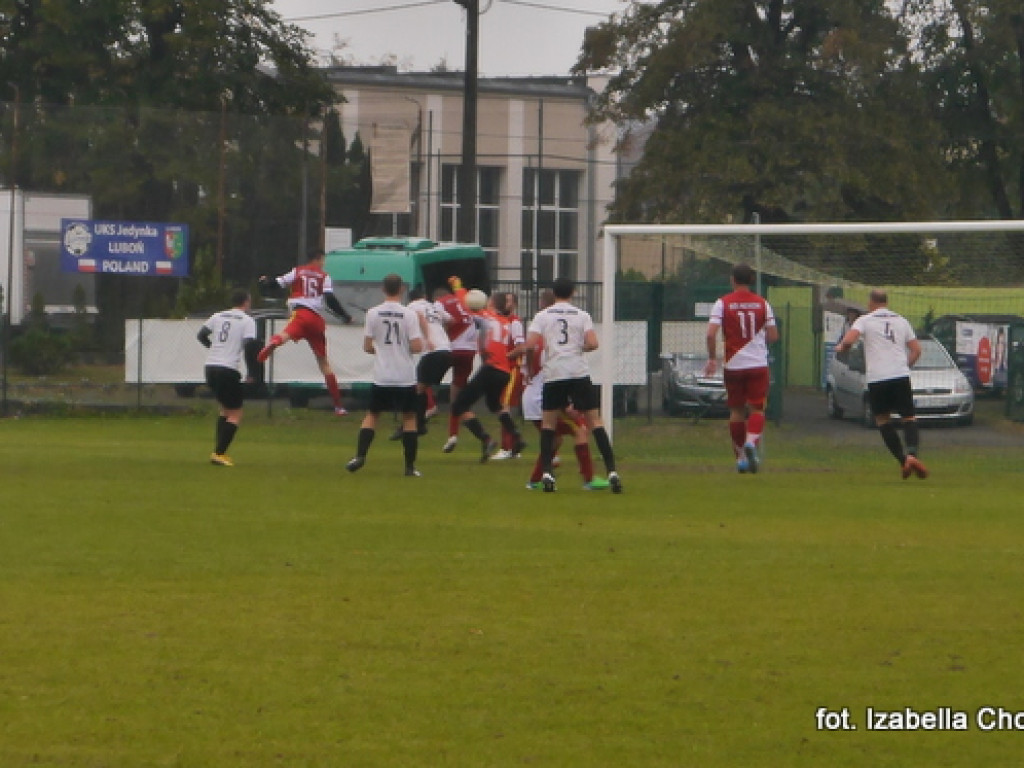 Pogrom zdobywa pierwsze punkty