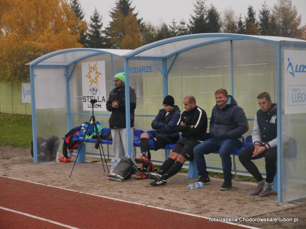 Nie odbili się od dna