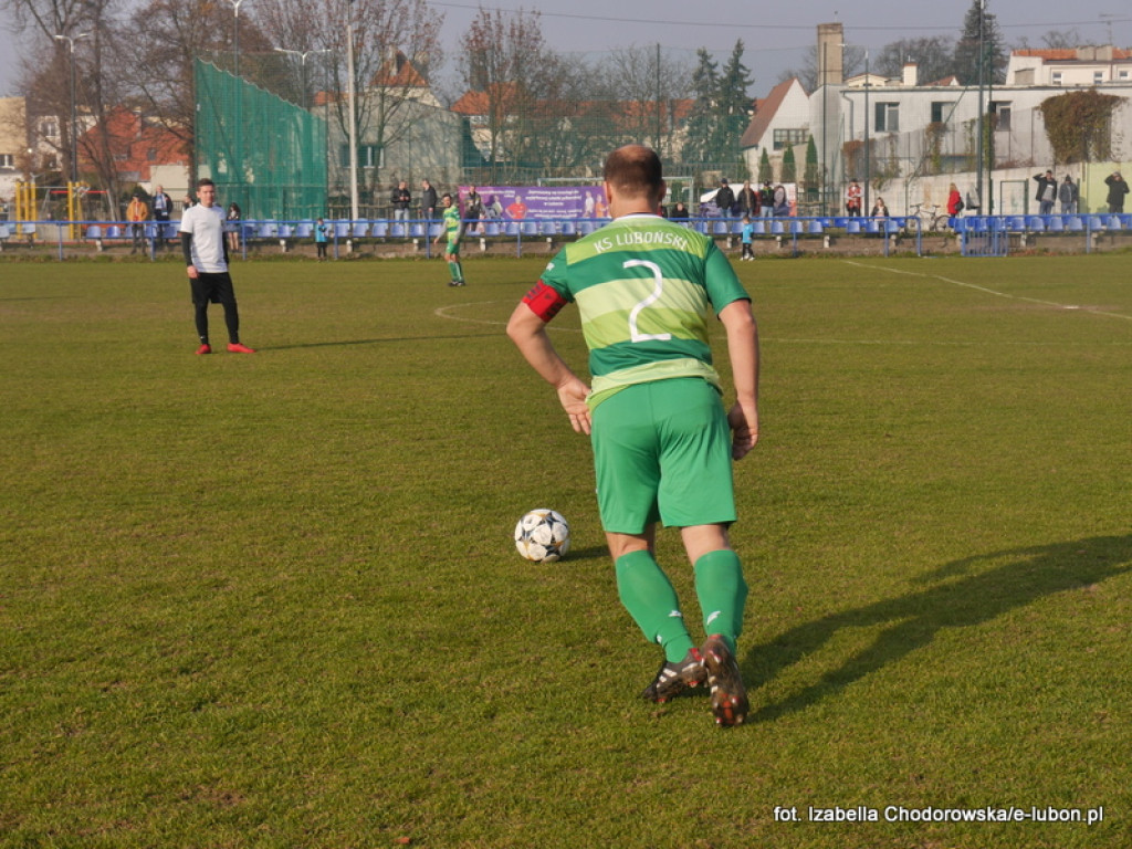 Pogrom Luboń wygrywa z Lubońskim 1943