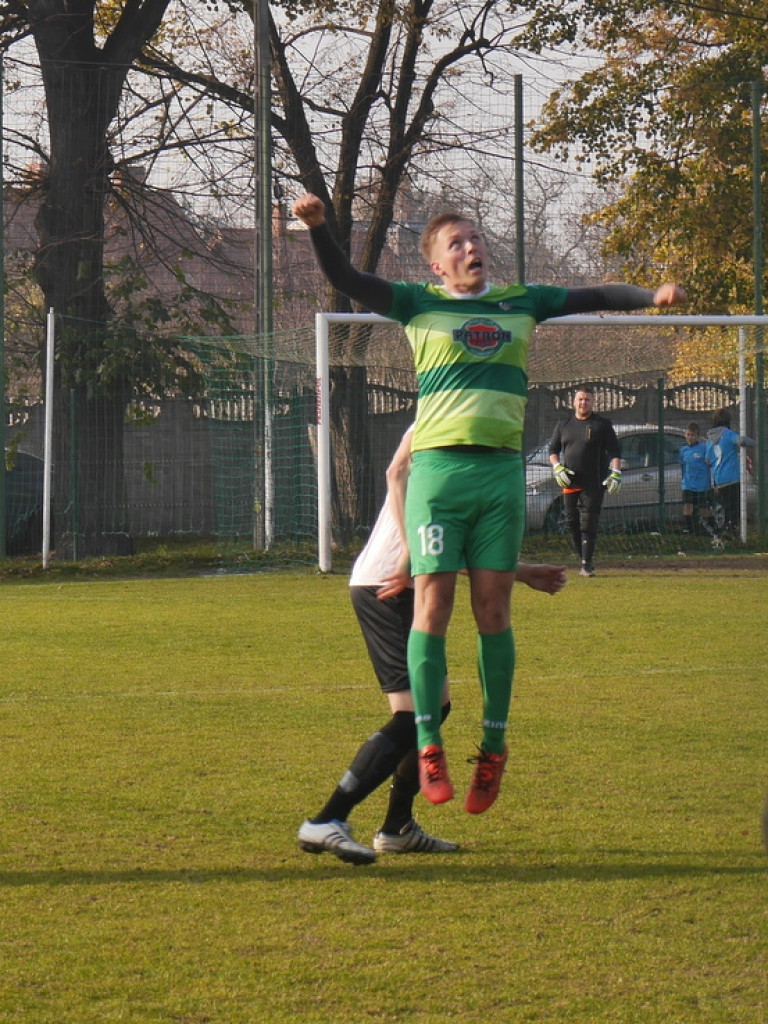 Pogrom Luboń wygrywa z Lubońskim 1943