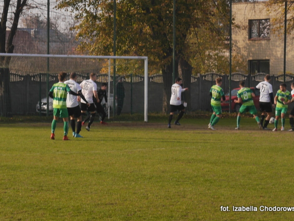 Pogrom Luboń wygrywa z Lubońskim 1943