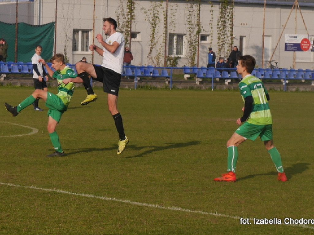 Pogrom Luboń wygrywa z Lubońskim 1943