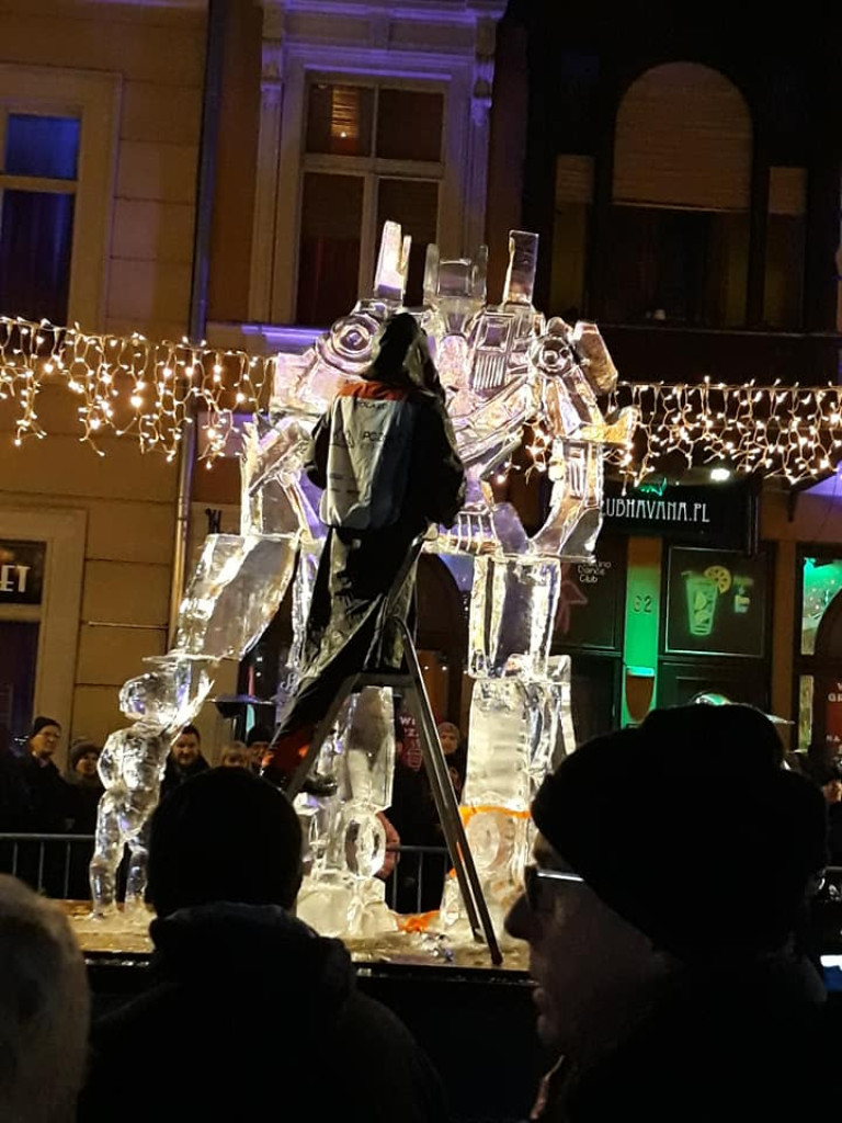 Rzeźby Lodowe na poznańskim Starym Rynku [AKTUALIZACJA - FOTO]