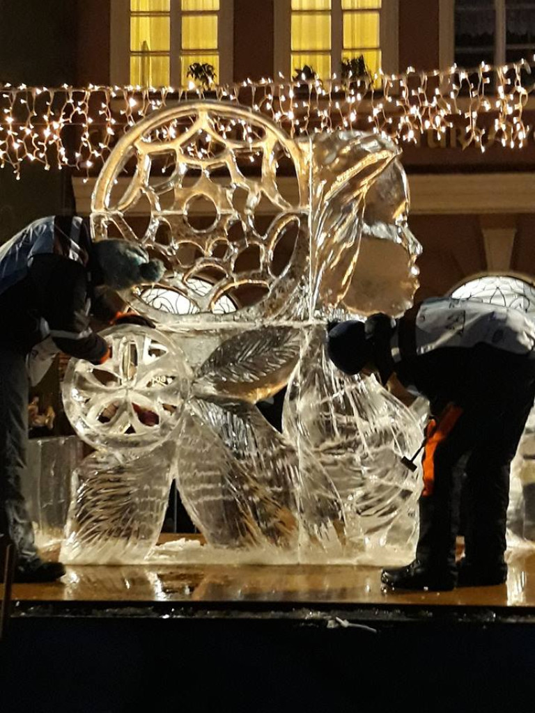 Rzeźby Lodowe na poznańskim Starym Rynku [AKTUALIZACJA - FOTO]