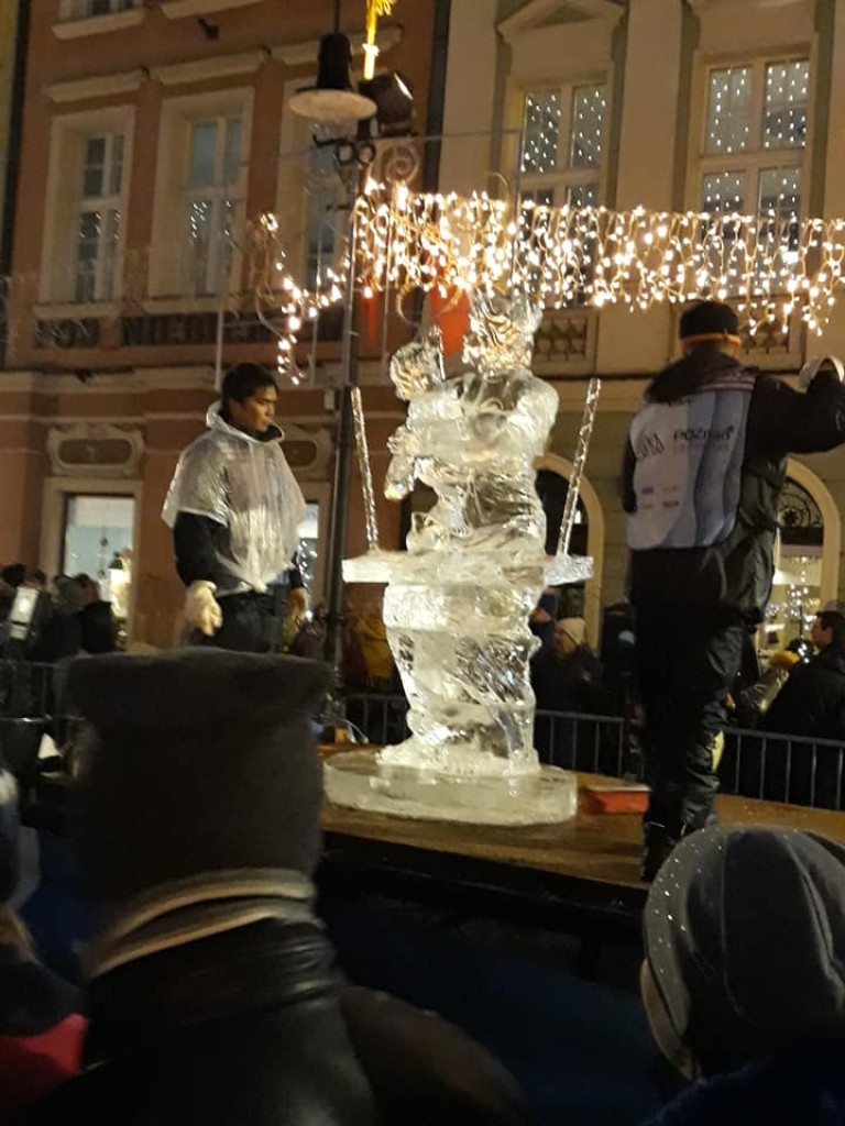 Rzeźby Lodowe na poznańskim Starym Rynku [AKTUALIZACJA - FOTO]