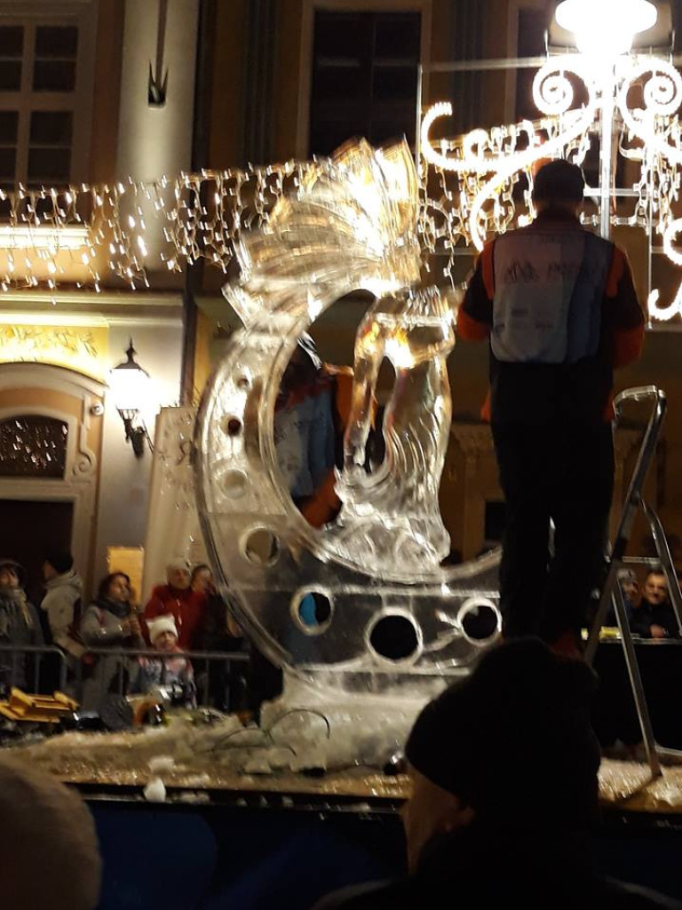 Rzeźby Lodowe na poznańskim Starym Rynku [AKTUALIZACJA - FOTO]