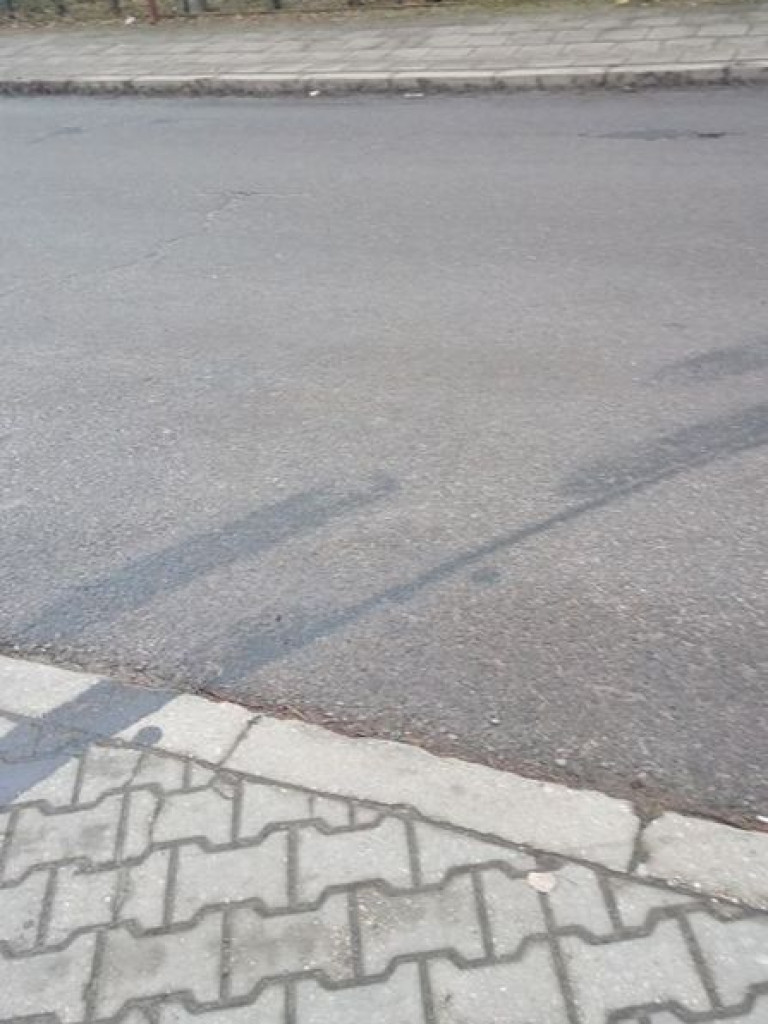 Próg zwalniający - list do redakcji [odpowiedź z UML]