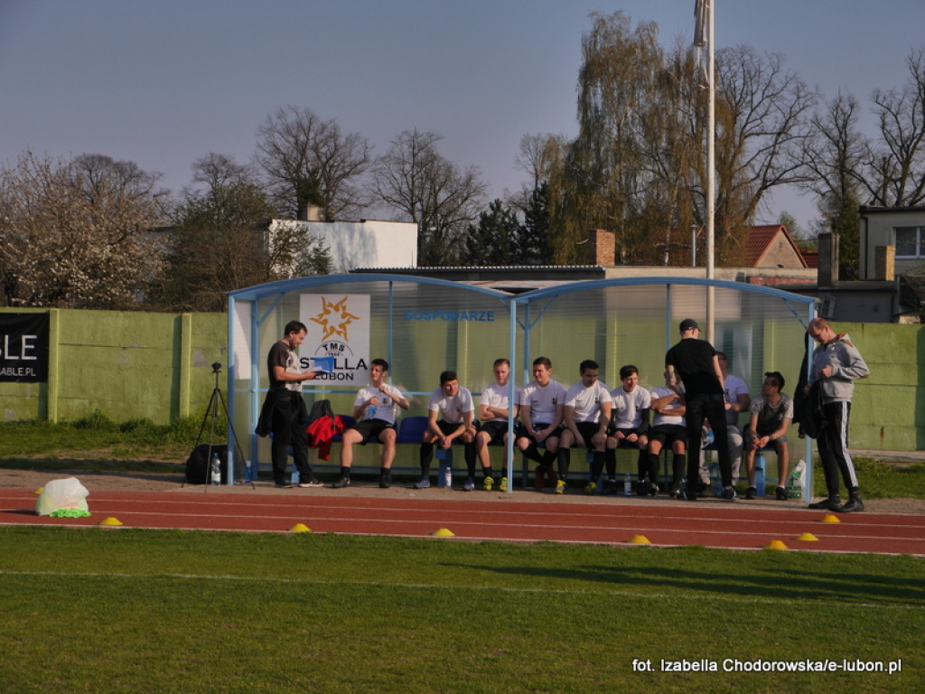 Pogrom Luboń przegrywa po golu w ostatniej minucie - FOTORELACJA