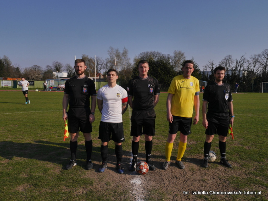 Pogrom Luboń przegrywa po golu w ostatniej minucie - FOTORELACJA