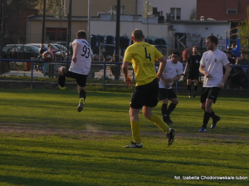 Pogrom Luboń przegrywa po golu w ostatniej minucie - FOTORELACJA