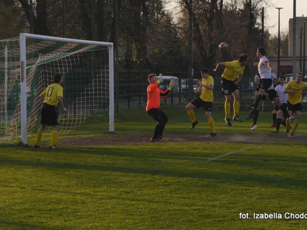 Pogrom Luboń przegrywa po golu w ostatniej minucie - FOTORELACJA