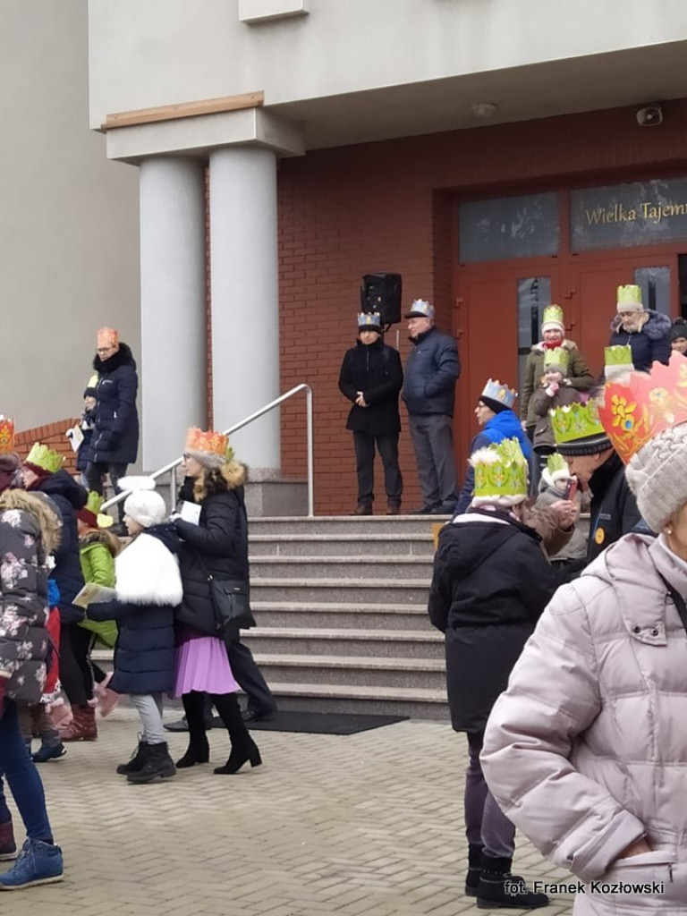 Orszak Trzech Króli przeszedł ulicami Lubonia