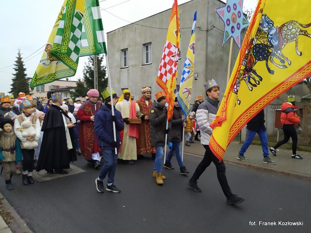 Orszak Trzech Króli przeszedł ulicami Lubonia
